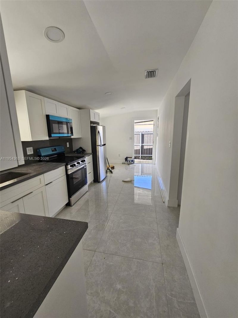 1148 NW 100th St , Unit 1, Miami, FL 33150 Photo