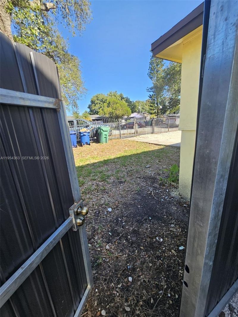 1148 NW 100th St , Unit 1, Miami, FL 33150 Photo