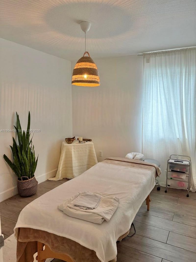 555 NE 70th St, Unit 1st floor, Miami, FL 33138 Photo