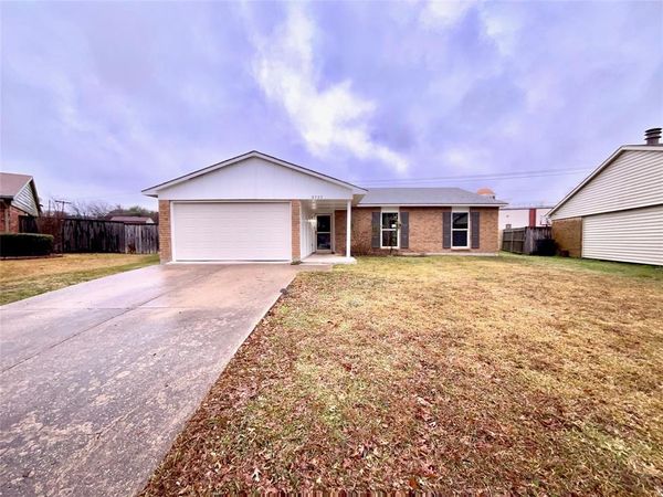 3732 Sugarberry Drive, Mesquite, TX 75150