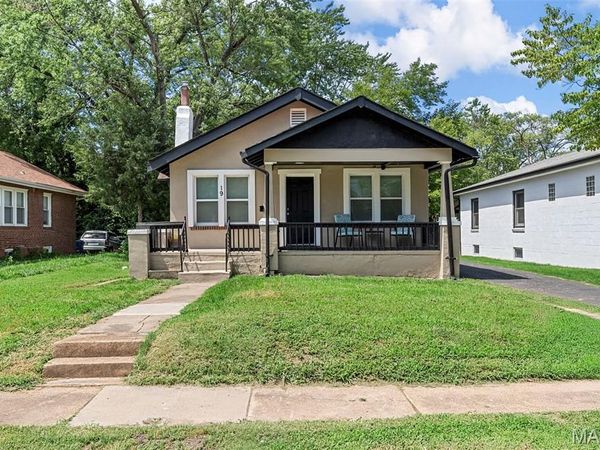 19 Lee Avenue, Ferguson, MO 63135