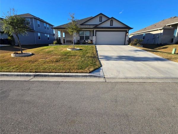 444 Hunter LOOP, Bertram, TX 78605