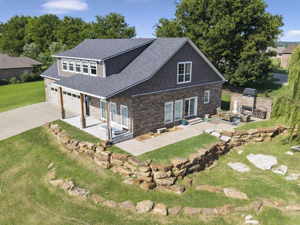 511 Summit Drive , Grove, OK 74344