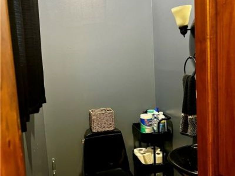 2231 Sherwood Avenue, East Liverpool, OH 43920 Photo 9