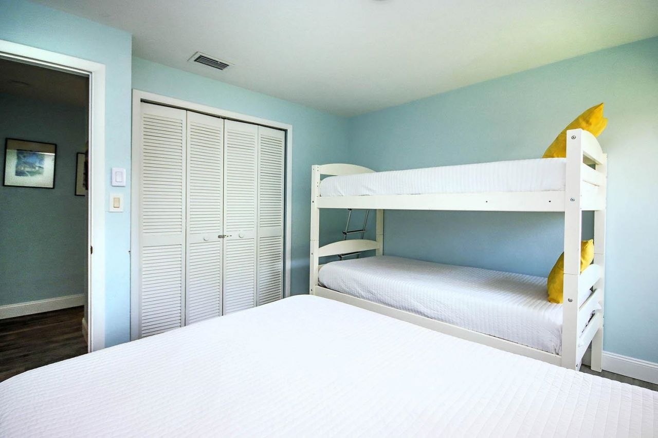 4560 Brainard Bayou Rd, Sanibel, FL 33957 Photo