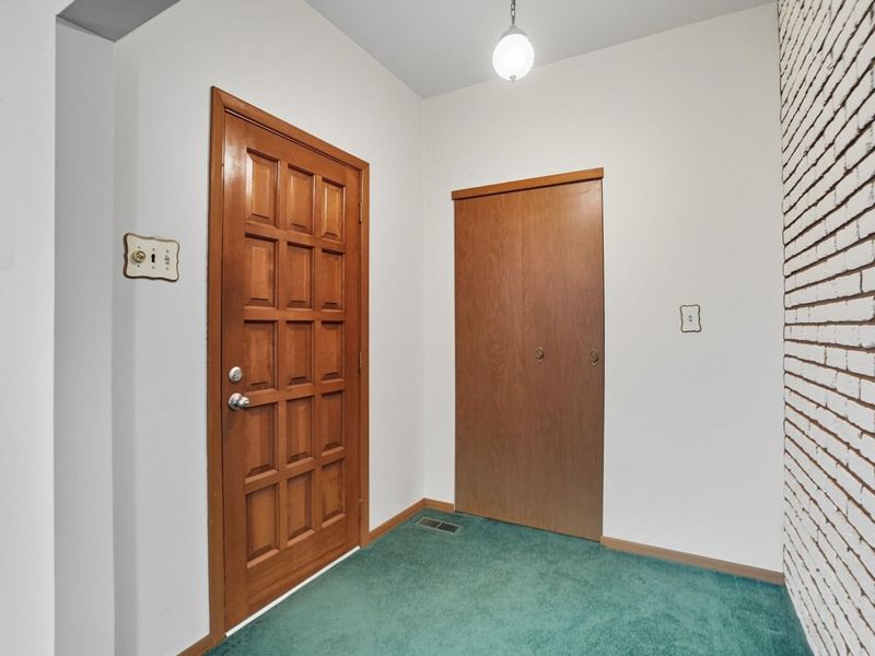 187 Mound Street, London, OH 43140 Photo 7