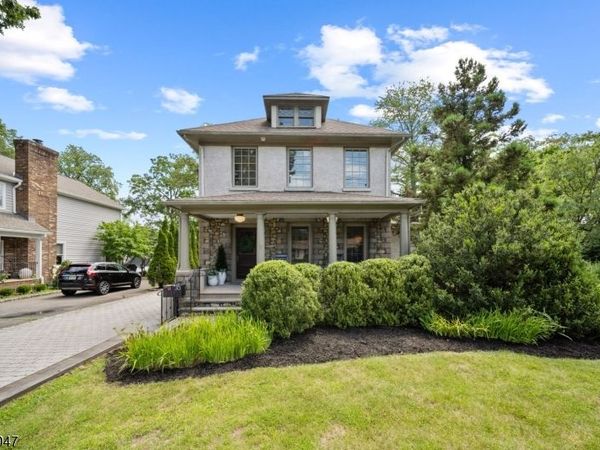 30 Highwood Ave, Midland Park, NJ 07432