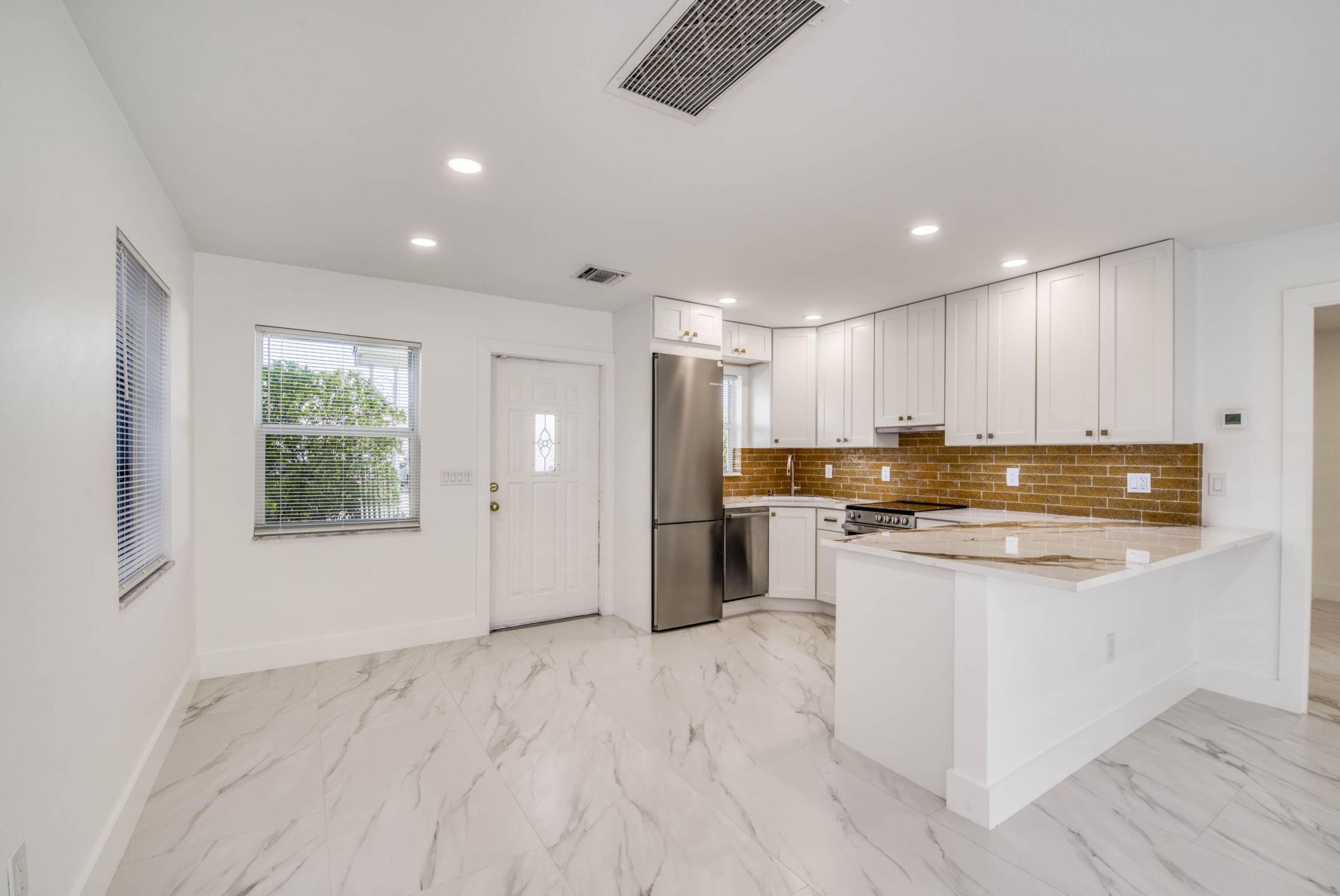 10084 Meridian Way N, Unit 4, Palm Beach Gardens, FL 33410 Photo