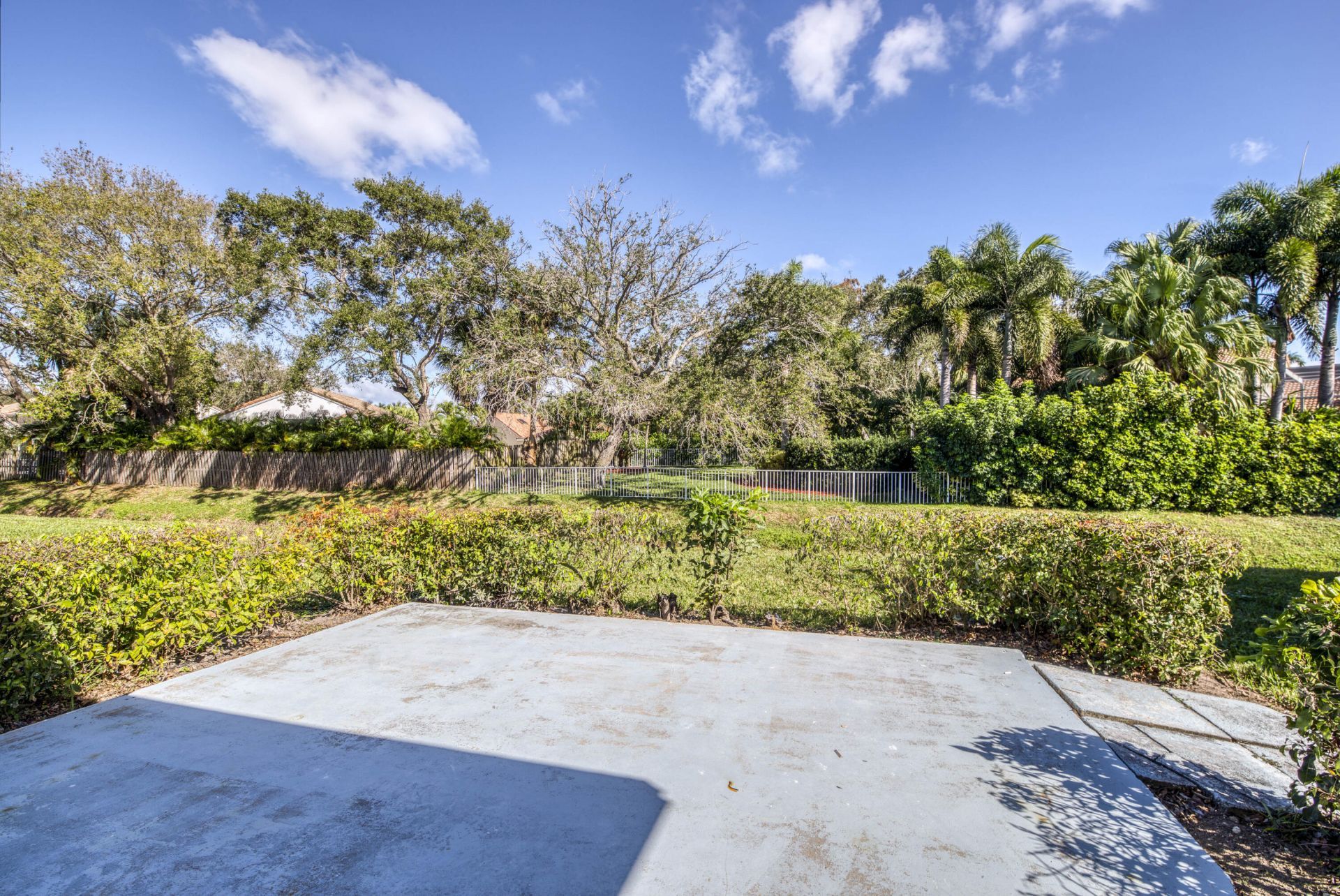 10084 Meridian Way N, Unit 4, Palm Beach Gardens, FL 33410 Photo