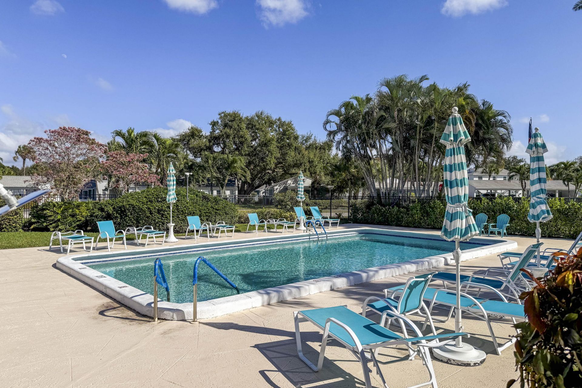 10084 Meridian Way N, Unit 4, Palm Beach Gardens, FL 33410 Photo