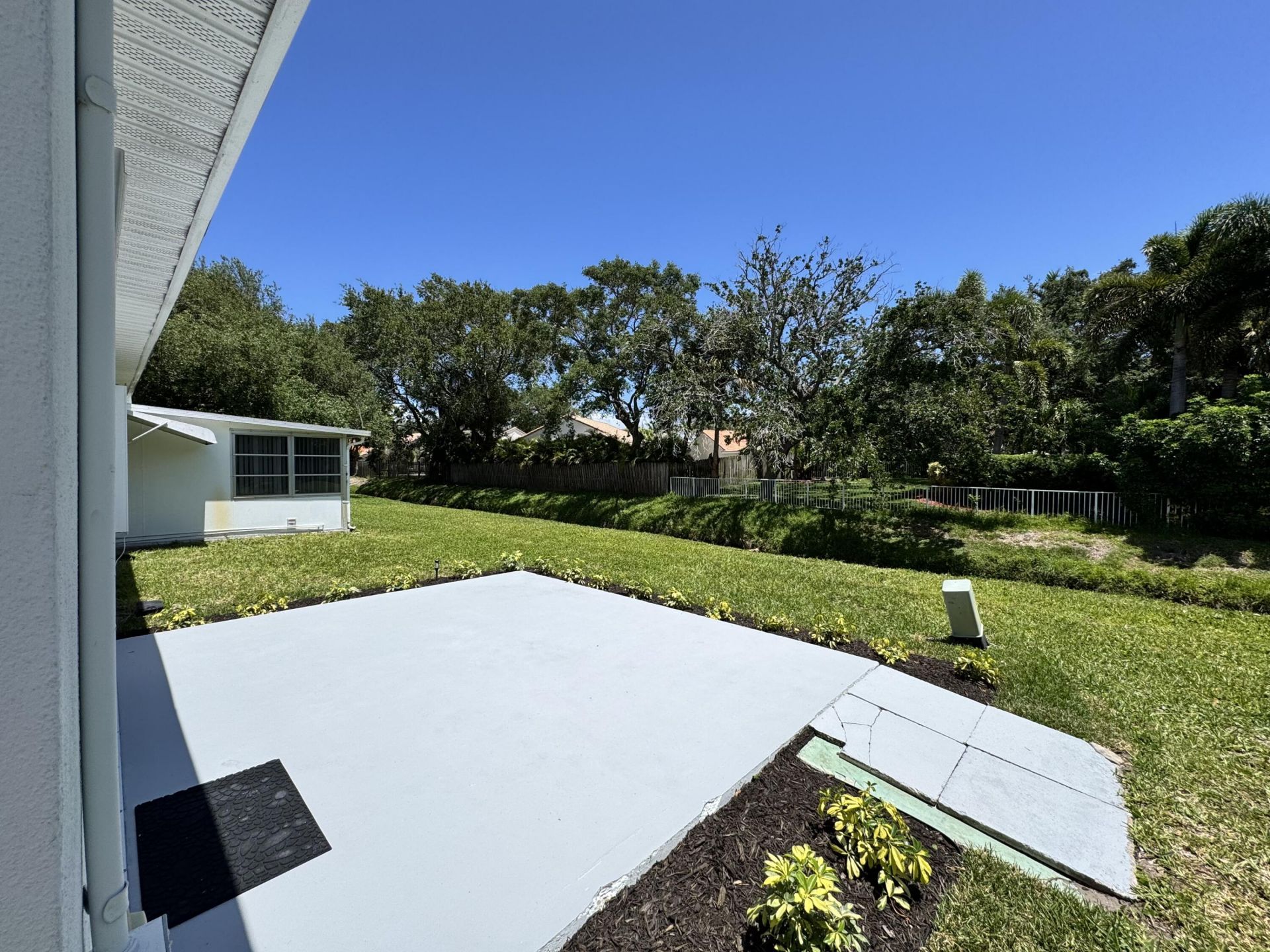 10084 Meridian Way N, Unit 4, Palm Beach Gardens, FL 33410 Photo