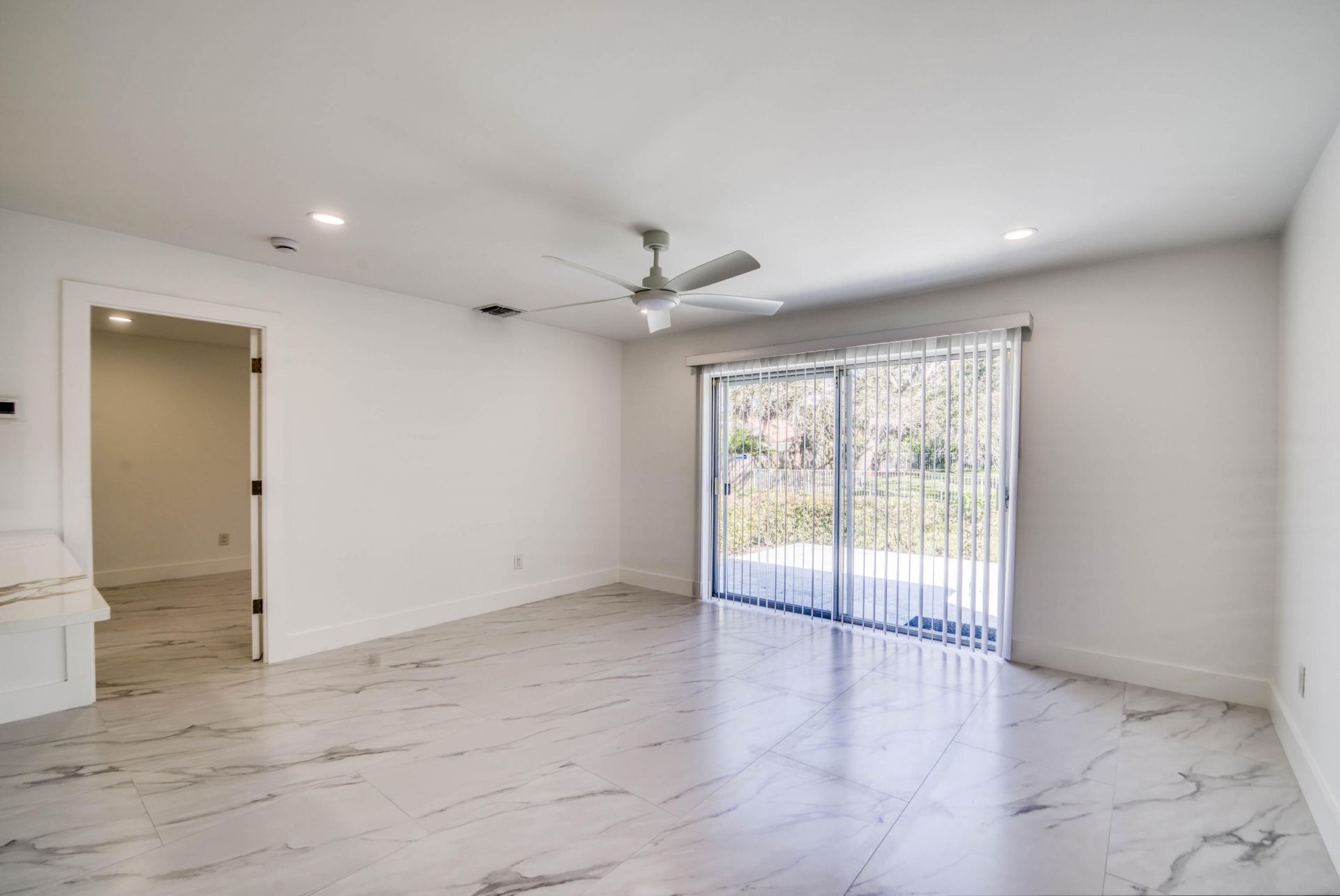 10084 Meridian Way N, Unit 4, Palm Beach Gardens, FL 33410 Photo