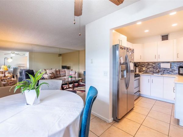 13475 SW 9th St, Unit 410A, Pembroke Pines, FL 33027