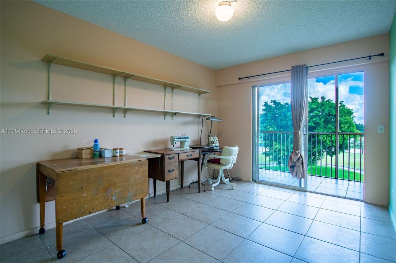 13475 SW 9th St, Unit 410A, Pembroke Pines, FL 33027 Photo