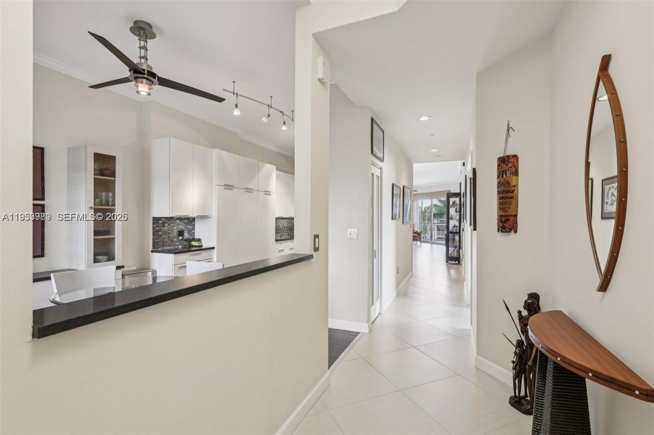 7694 Granville Dr, Unit 412E, Tamarac, FL 33321 Photo