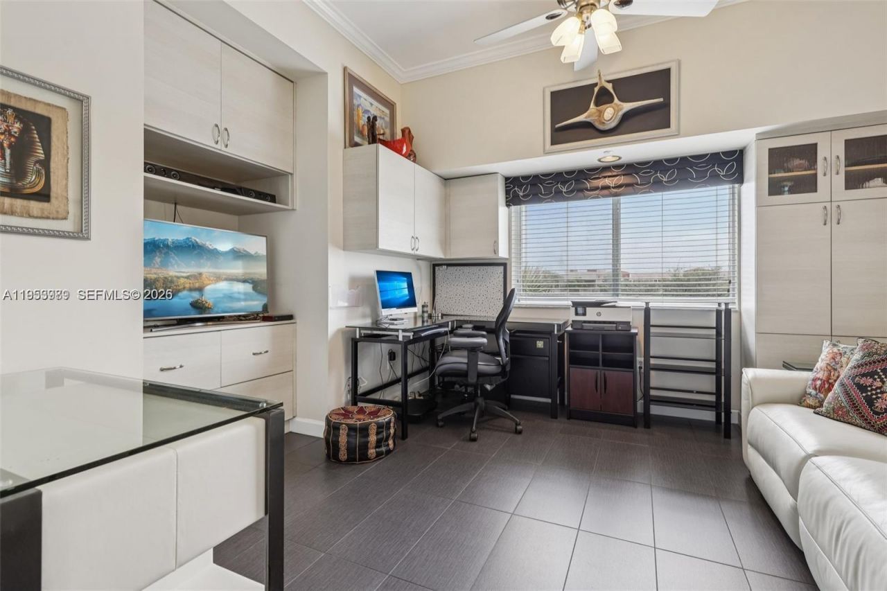 7694 Granville Dr, Unit 412E, Tamarac, FL 33321 Photo