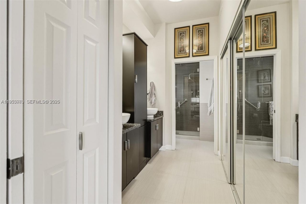 7694 Granville Dr, Unit 412E, Tamarac, FL 33321 Photo