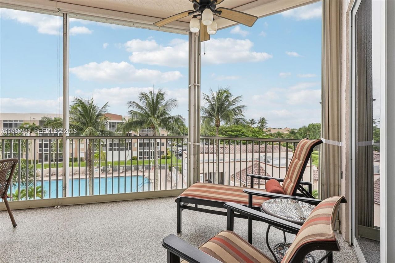 7694 Granville Dr, Unit 412E, Tamarac, FL 33321 Photo