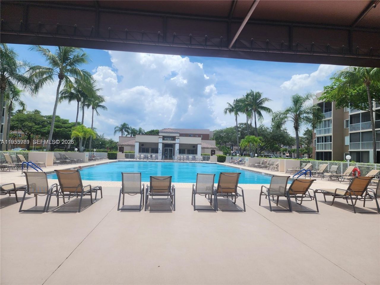 7694 Granville Dr, Unit 412E, Tamarac, FL 33321 Photo