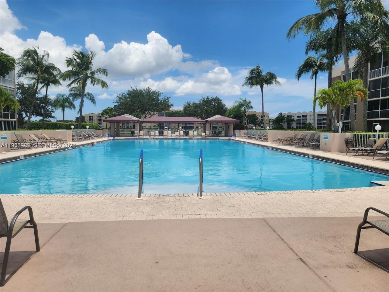 7694 Granville Dr, Unit 412E, Tamarac, FL 33321 Photo