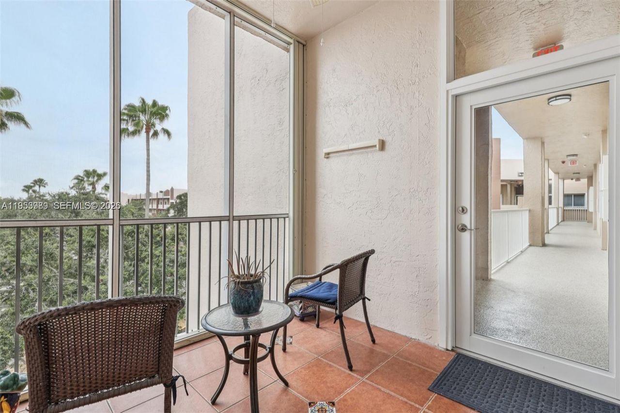 7694 Granville Dr, Unit 412E, Tamarac, FL 33321 Photo