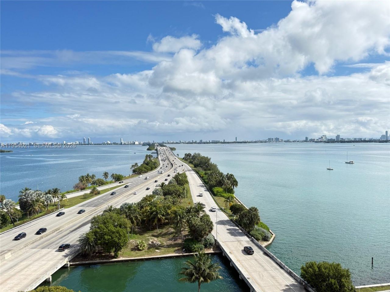 601 NE 36th St, Unit 1112, Miami, FL 33137 Photo