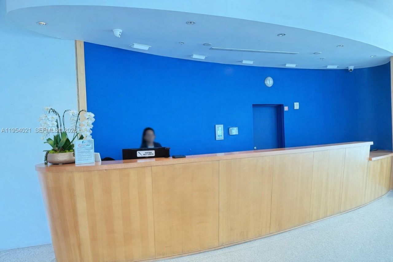 601 NE 36th St , Unit 1112, Miami, FL 33137 Photo