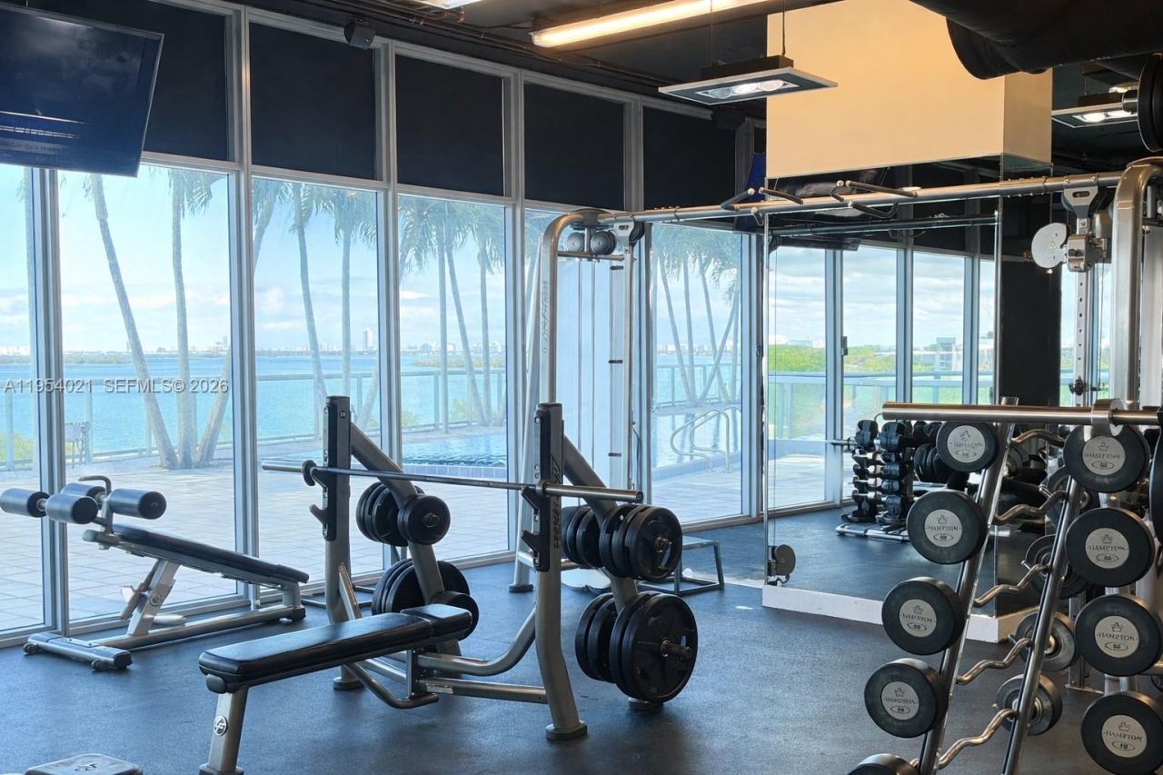 601 NE 36th St , Unit 1112, Miami, FL 33137 Photo