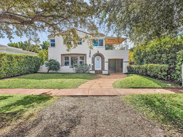 1524 Biarritz Dr, Miami Beach, FL 33141