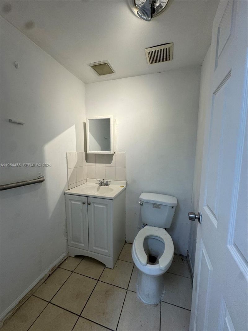 2331 N State Road 7, Unit 124, Lauderhill, FL 33313 Photo