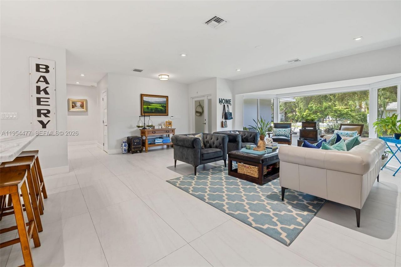 7980 SW 108th St , Miami, FL 33156 Photo