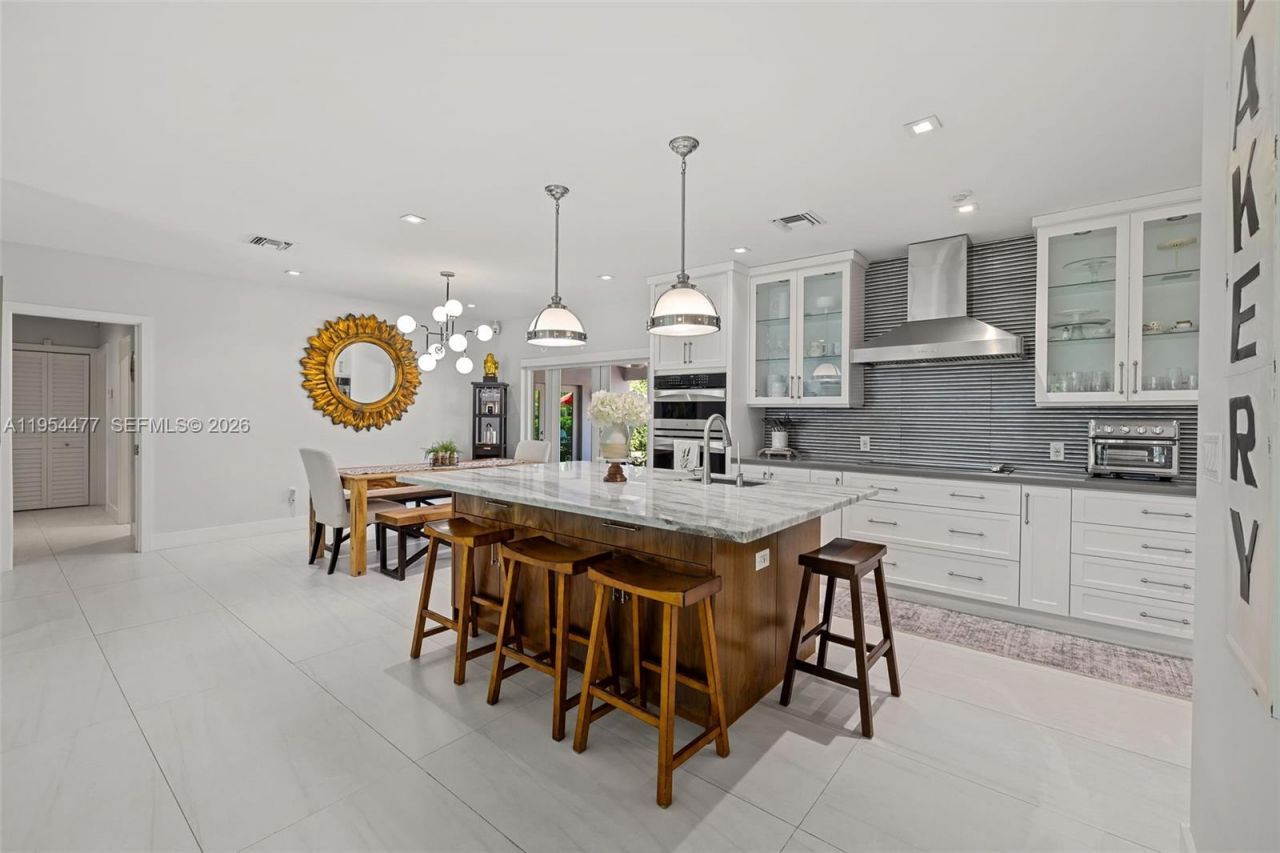 7980 SW 108th St , Miami, FL 33156 Photo