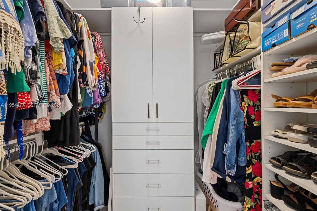 7980 SW 108th St , Miami, FL 33156 Photo