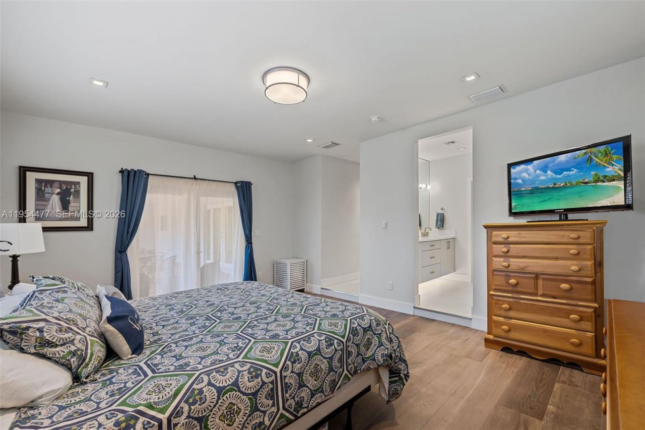 7980 SW 108th St , Miami, FL 33156 Photo