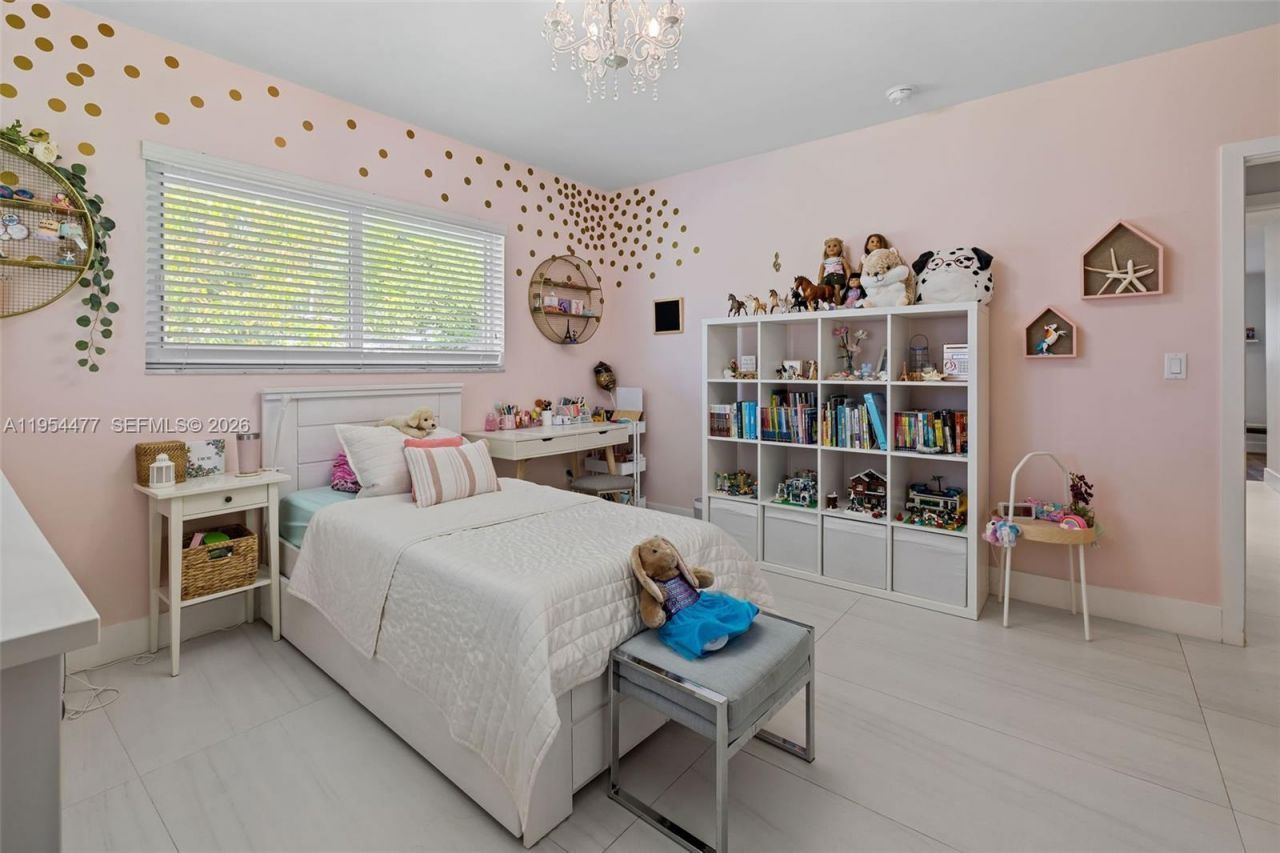 7980 SW 108th St , Miami, FL 33156 Photo