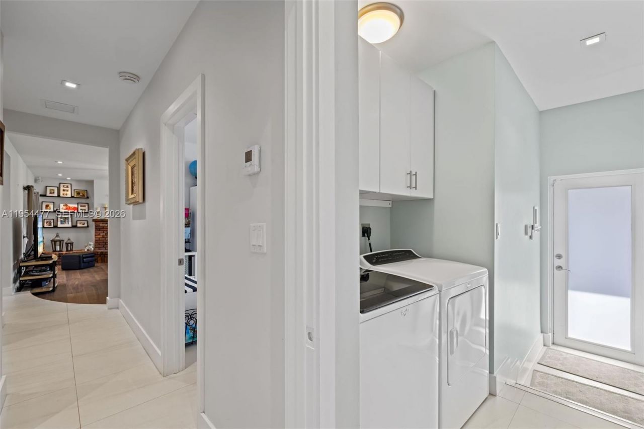 7980 SW 108th St , Miami, FL 33156 Photo