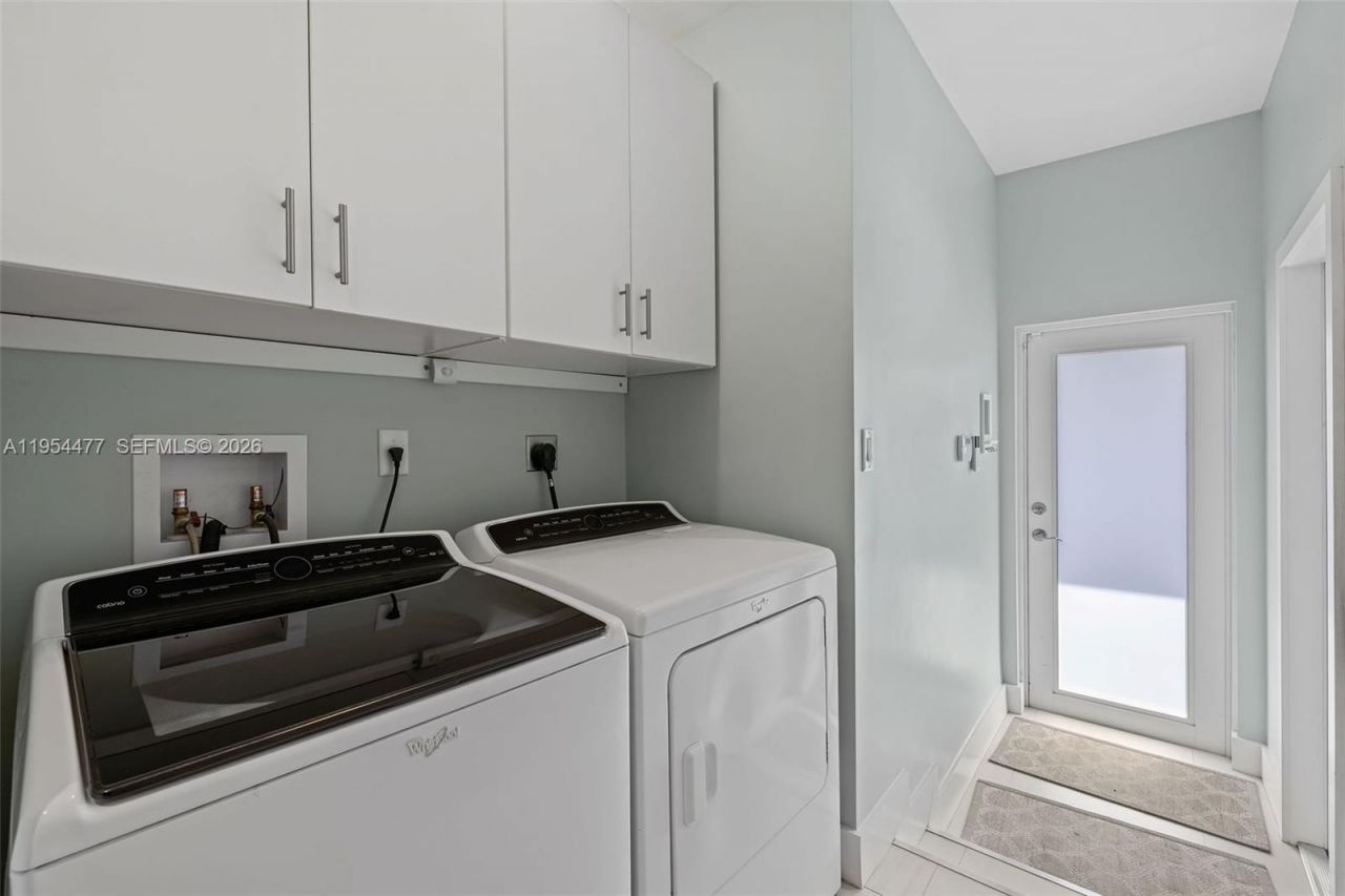 7980 SW 108th St , Miami, FL 33156 Photo