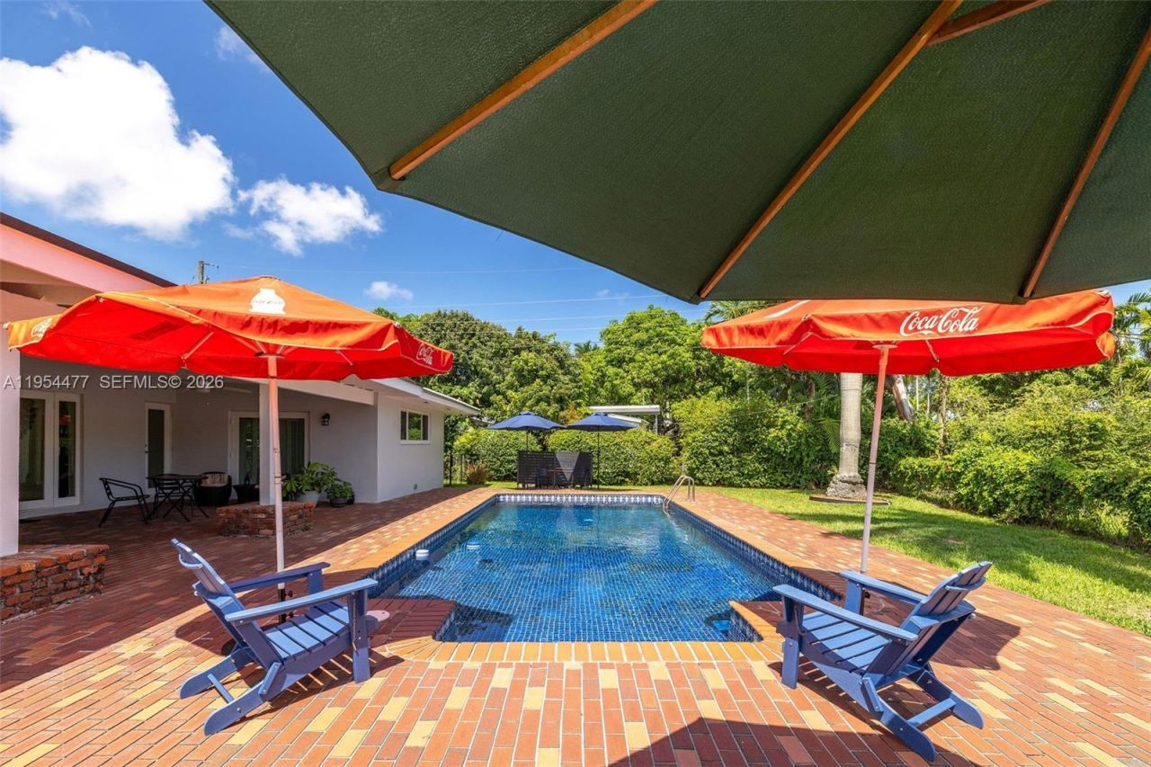 7980 SW 108th St , Miami, FL 33156 Photo