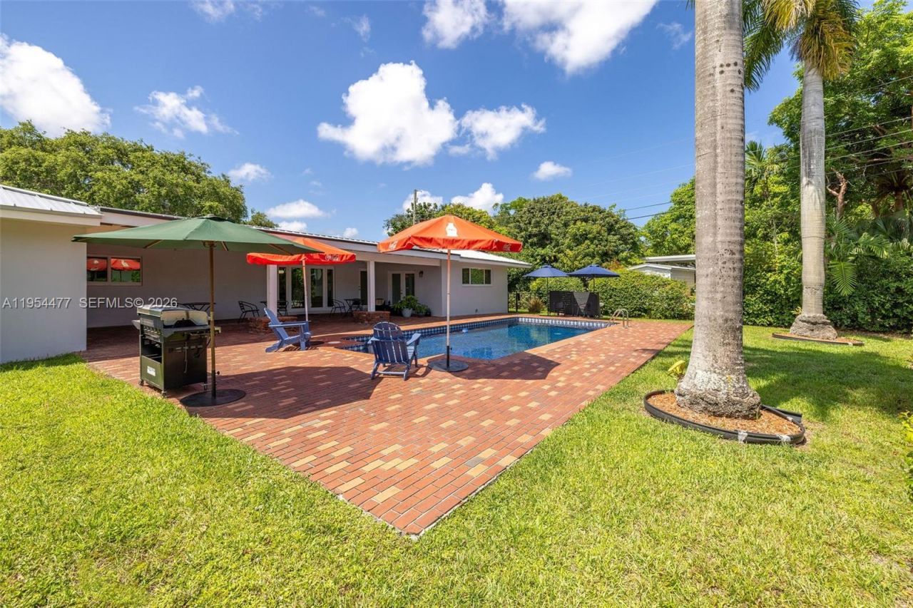 7980 SW 108th St , Miami, FL 33156 Photo