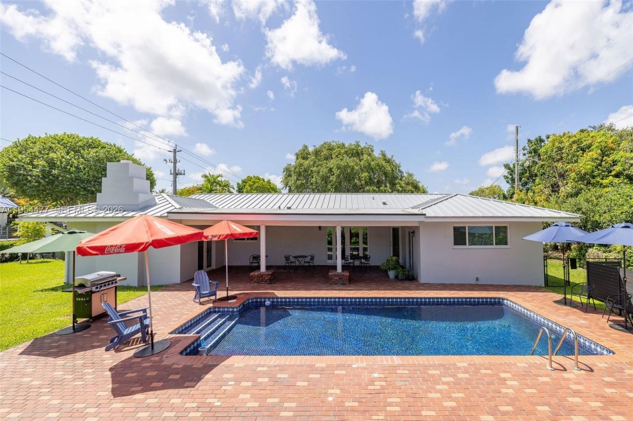 7980 SW 108th St , Miami, FL 33156 Photo