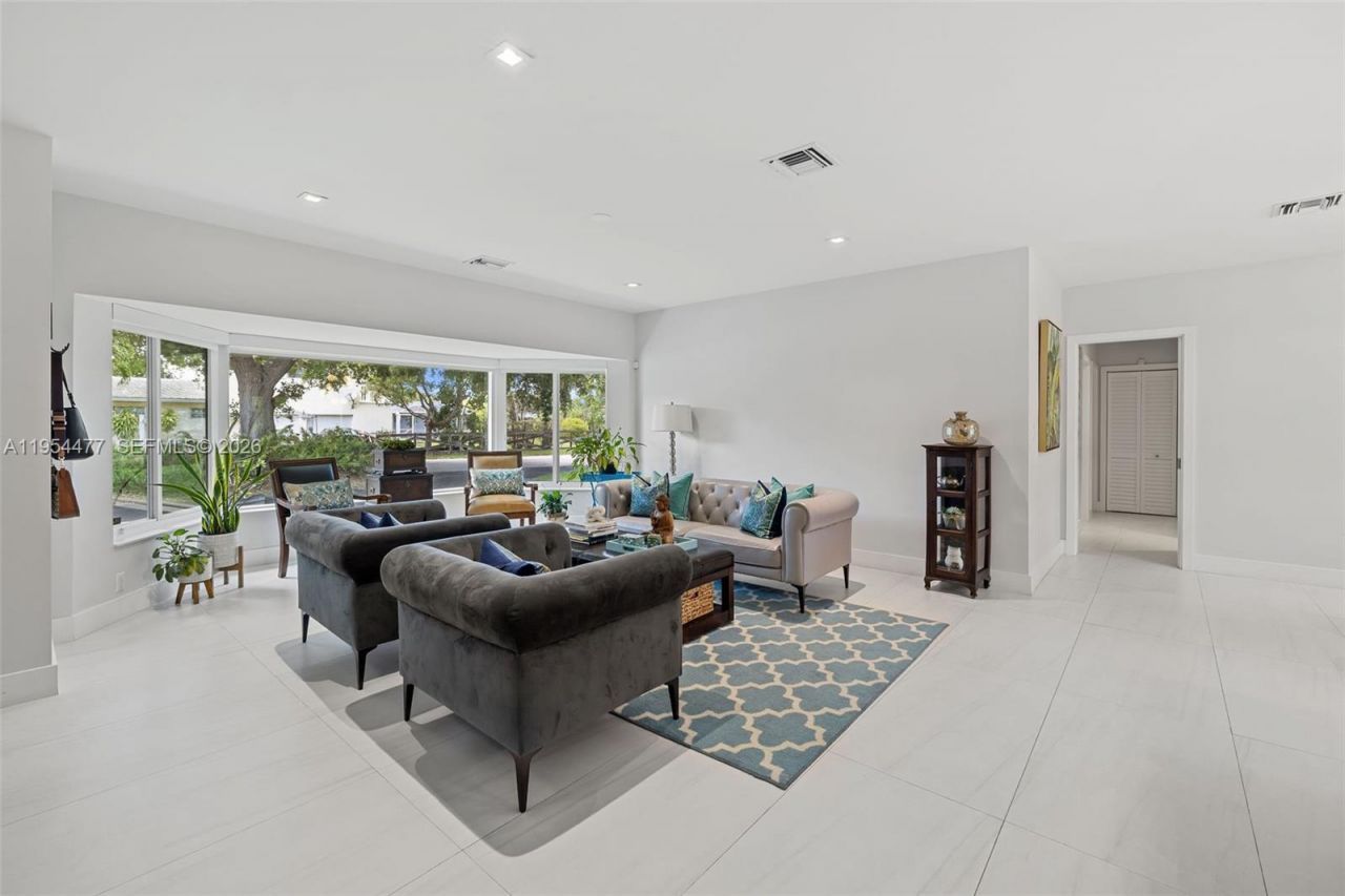 7980 SW 108th St , Miami, FL 33156 Photo