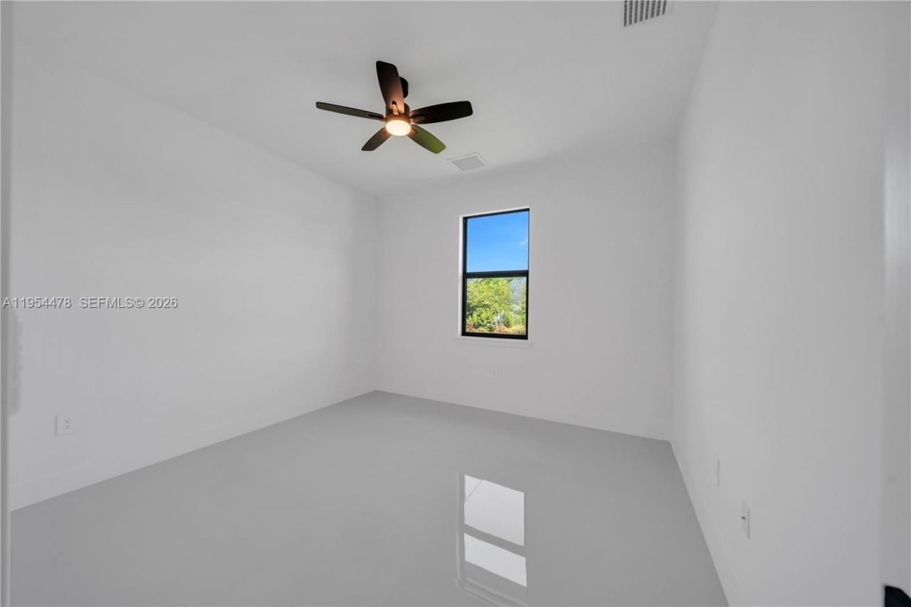 110-1112 Eisenhower Blvd , Lehigh Acres, FL 33974 Photo