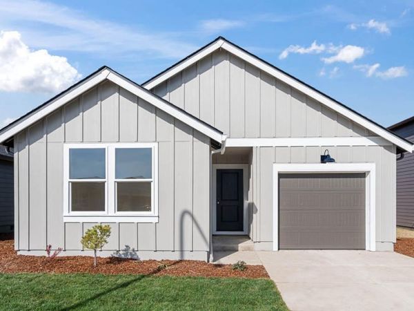 230 Darlington Street, Medford, OR 97501