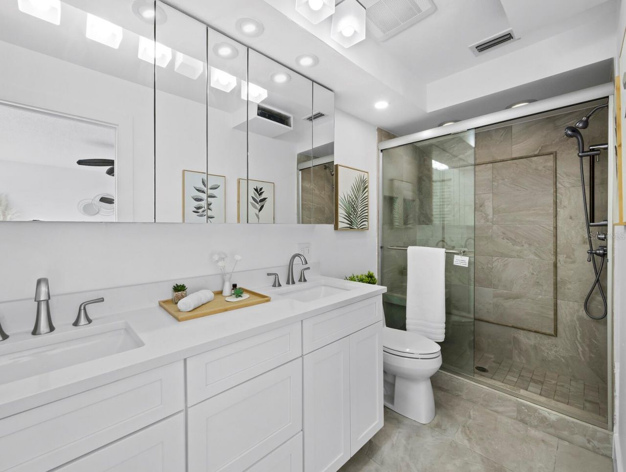 800 S Blvd Of The Presidents, Unit 19, Sarasota, FL 34236 Photo