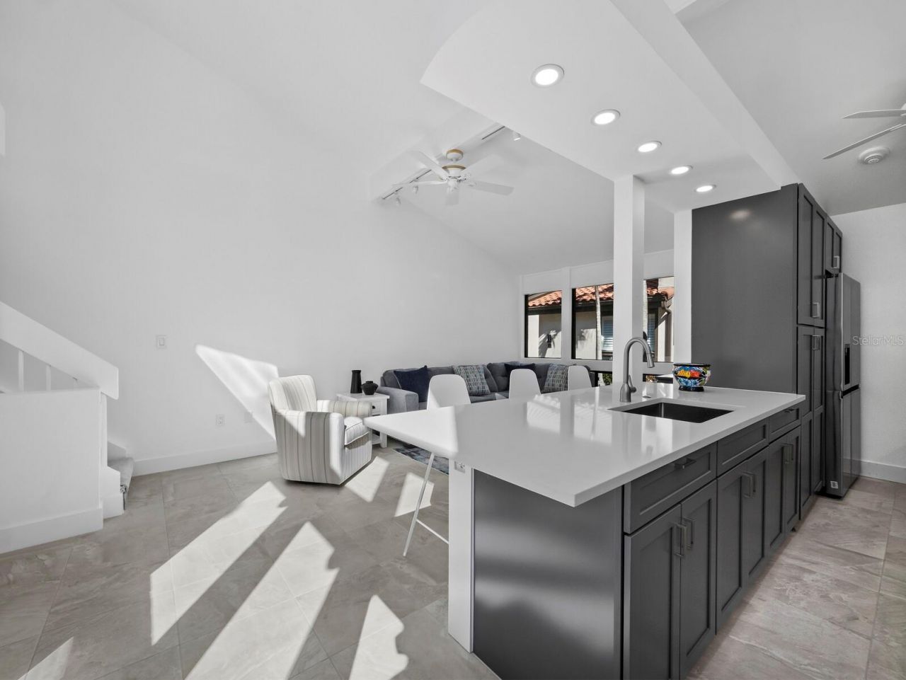 800 S Blvd Of The Presidents, Unit 19, Sarasota, FL 34236 Photo