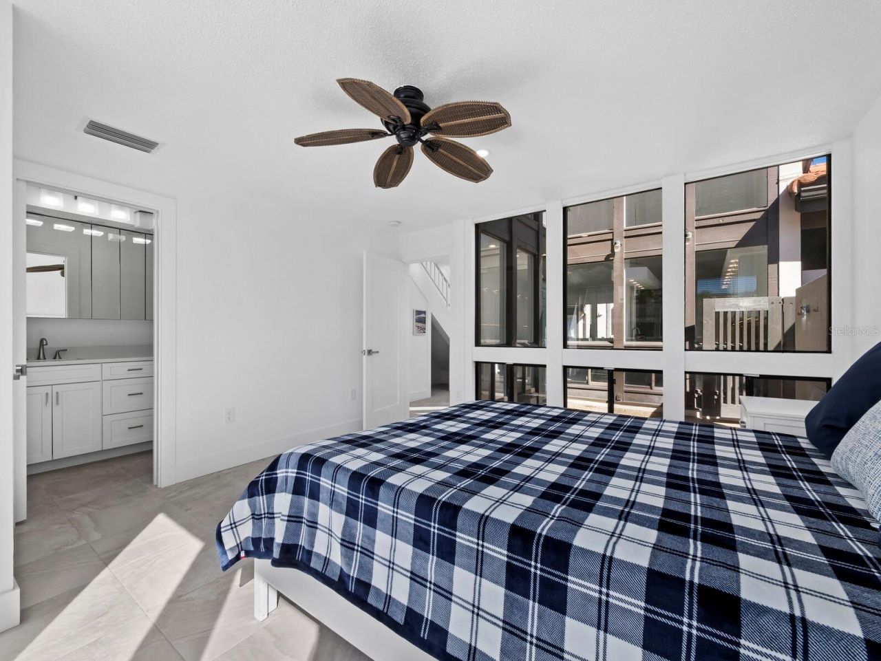 800 S Blvd Of The Presidents, Unit 19, Sarasota, FL 34236 Photo