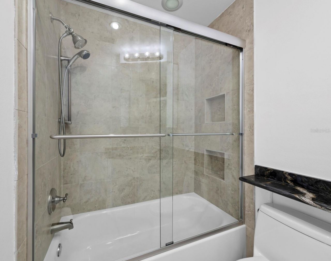 800 S Blvd Of The Presidents, Unit 19, Sarasota, FL 34236 Photo