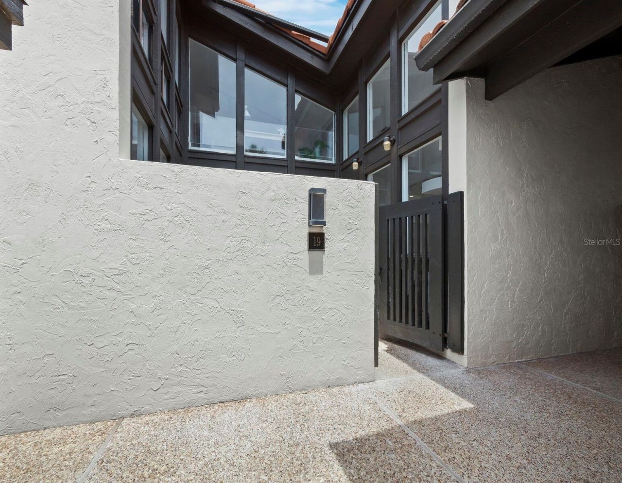 800 S Blvd Of The Presidents, Unit 19, Sarasota, FL 34236 Photo