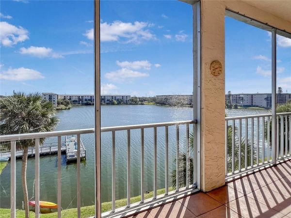 3424 LAKE BAYSHORE DRIVE, Unit 405 BUILDI, BRADENTON, FL 34205