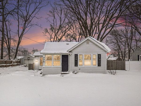 775 E 8th Street, Holland, MI 49423